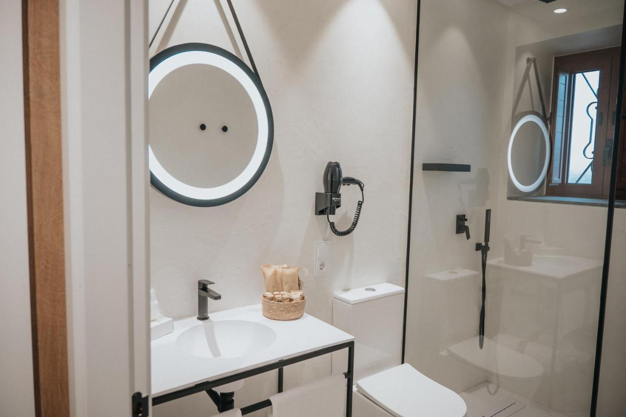 Les Quingles Otel Calders Dış mekan fotoğraf