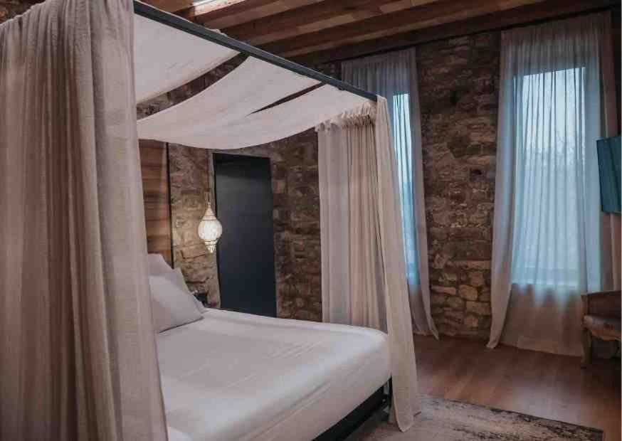 Les Quingles Otel Calders Dış mekan fotoğraf